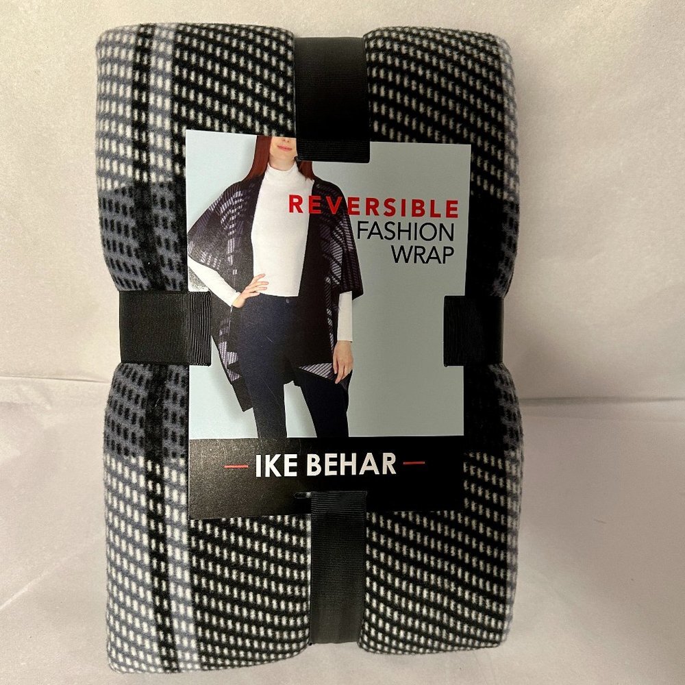 Ike Behar Reversible Fashion Wrap With High Pile Fleece One Size Soft Warm (NEW)